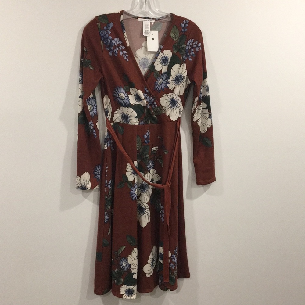 CAUTION TO THE WIND Flower Midi Dress Size Small